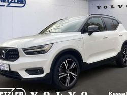 Crystal white / metallic Gebraucht 2021 Volvo XC40 R-Design SUV | 32.850 € (Fairer Preis)