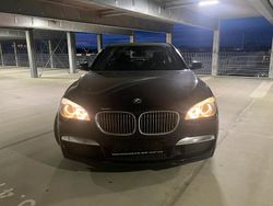 Blau Gebraucht 2009 BMW 730 Limousine | 8.500 € (Fairer Preis)