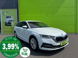 Weiß Gebraucht 2022 Skoda Octavia Style Kombi | 21.900 € (Guter Preis)