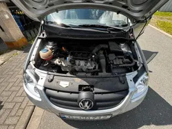 Silber Gebraucht 2005 VW Fox Kleinwagen | 3.000 € (Etwas zu teuer)
