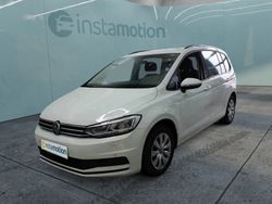 Weiß Gebraucht 2020 VW Touran Van / Kleinbus | 25.670 € (Fairer Preis)