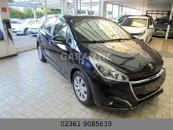Blau Gebraucht 2018 Peugeot 208 Active Kleinwagen | 8.950 € (Fairer Preis)