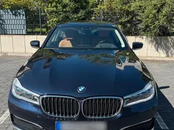Blau Gebraucht 2018 BMW 730 Limousine | 25.500 € (Superpreis)