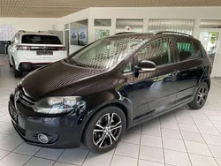 Deep black perleffekt Gebraucht 2012 VW Golf Plus Cross Comfortline Van / Kleinbus | 6.970 € (Fairer Preis)