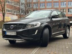 Schwarz Gebraucht 2017 Volvo XC60 SUV | 11.999 € (Guter Preis)