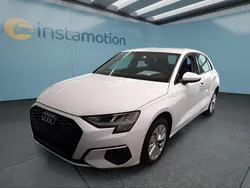 Weiß Gebraucht 2022 Audi A3 Sportback e-tron Limousine | 22.349 € (Fairer Preis)