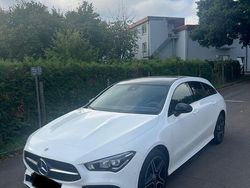 Weiß Gebraucht 2021 Mercedes CLA250e Shooting Brake AMG line Kombi | 25.800 € (Fairer Preis)