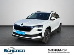 Moonweiß perleffekt Gebraucht 2023 Skoda Karoq Style SUV | 28.880 € (Guter Preis)