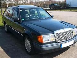 Gebraucht 1992 Mercedes E220 Kombi | 4.900 €