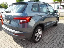 Quarzgrau metallic quarzgrau metallic Gebraucht 2018 Skoda Karoq Ambition SUV | 21.075 € (Fairer Preis)