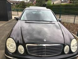 Schwarz Gebraucht 2005 Mercedes E350 Avantgarde Limousine | 6.499 € (Fairer Preis)
