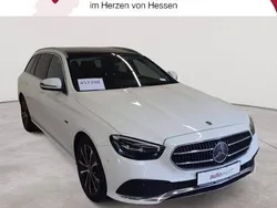 Polarweiß Gebraucht 2021 Mercedes E300 Avantgarde Kombi | 28.690 € (Fairer Preis)