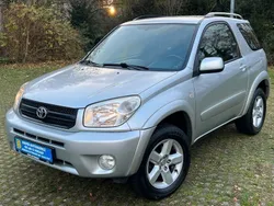 Silber Gebraucht 2005 Toyota RAV4 Sol SUV | 8.990 € (Teuer)
