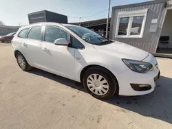 Weiß Gebraucht 2016 Opel Astra Kombi | 4.800 € (Guter Preis)