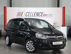 Schwarz Gebraucht 2013 Opel Zafira Family Van / Kleinbus | 6.996 € (Fairer Preis)
