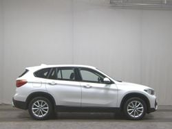 Weiss Gebraucht 2022 BMW X1 Performance SUV | 20.980 € (Guter Preis)