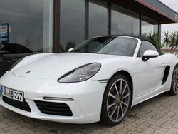 Weiß Gebraucht 2018 Porsche 718 Boxster Sport Cabrio | 49.990 € (Superpreis)