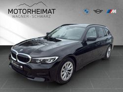 Schwarz ii Gebraucht 2022 BMW 320 Advantage Kombi | 24.570 € (Fairer Preis)
