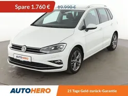 Weiß Gebraucht 2019 VW Golf Sportsvan Highline Van / Kleinbus | 18.230 € (Fairer Preis)