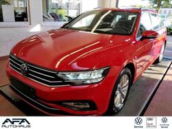 Rot Gebraucht 2023 VW Passat Business Kombi | 22.990 € (Guter Preis)