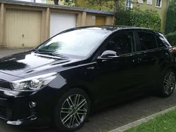 Schwarz Gebraucht 2018 Kia Rio Platinum Edition Kleinwagen | 12.200 €