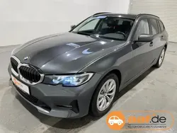 Grau Gebraucht 2021 BMW 318 Kombi | 22.550 € (Guter Preis)