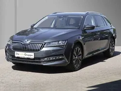 Quarzgrau metallic Gebraucht 2022 Skoda Superb LAURIN & KLEMENT Kombi | 26.980 € (Guter Preis)
