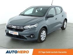 Grau Gebraucht 2023 Dacia Sandero Expression Kleinwagen | 14.750 € (Guter Preis)