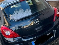 Schwarz Gebraucht 2012 Opel Corsa Kleinwagen | 4.500 € (Fairer Preis)