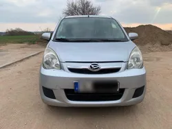 Silber Gebraucht 2008 Daihatsu Cuore Kleinwagen | 2.000 €