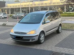 Silber Gebraucht 2004 Ford Galaxy Ghia Van / Kleinbus | 2.699 € (Teuer)
