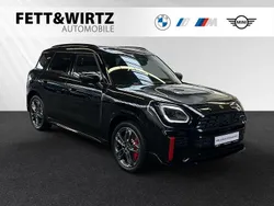 Midnight black Gebraucht 2024 Mini John Cooper Works Countryman SUV | 43.799 € (Fairer Preis)