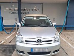 Silber Gebraucht 2005 Toyota Corolla Verso Edition Van / Kleinbus | 3.599 € (Guter Preis)