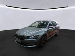 Grau Gebraucht 2021 Skoda Superb LAURIN & KLEMENT Kombi | 15.990 €