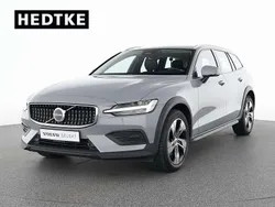 Vapour grey / Gebraucht 2023 Volvo V60 CC Plus Kombi | 38.550 € (Fairer Preis)