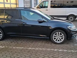 Schwarz Gebraucht 2020 VW Golf VII Kombi | 12.500 € (Superpreis)
