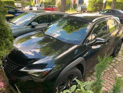 Schwarz Gebraucht 2019 Lexus UX 200 SUV | 19.990 €