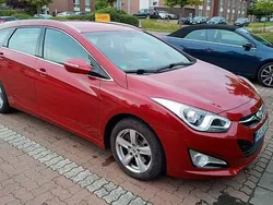 Rot Gebraucht 2013 Hyundai i40 Edition Kombi | 7.900 € (Fairer Preis)