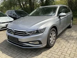 Silber Gebraucht 2024 VW Passat Elegance Kombi | 31.990 € (Teuer)