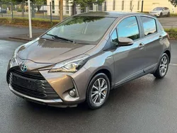 Grau Gebraucht 2019 Toyota Yaris Hybrid Club Kleinwagen | 12.500 € (Guter Preis)