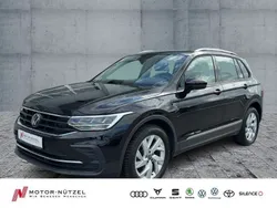 Deep black perleffekt Gebraucht 2023 VW Tiguan Life SUV | 27.790 € (Guter Preis)