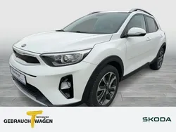 Weiß Gebraucht 2018 Kia Stonic Vision SUV | 11.480 € (Guter Preis)