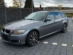 Grau Gebraucht 2012 BMW 318 Exclusive Kombi | 5.800 € (Superpreis)