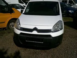 Weiß Gebraucht 2014 Citroën Berlingo Van / Kleinbus | 4.900 € (Etwas zu teuer)