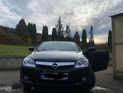 Schwarz Gebraucht 2005 Opel Tigra Cosmo Cabrio | 1.700 € (Fairer Preis)