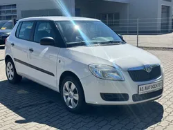 Weiß Gebraucht 2009 Skoda Fabia Classic Limousine | 3.490 € (Etwas zu teuer)