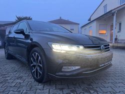 Grau Gebraucht 2024 VW Passat Business Limousine | 28.490 € (Superpreis)