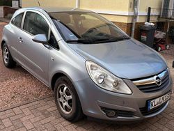 Grau Gebraucht 2006 Opel Corsa Limousine | 2.200 € (Fairer Preis)