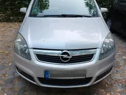 Silber Gebraucht 2007 Opel Zafira Van / Kleinbus | 1.499 € (Superpreis)