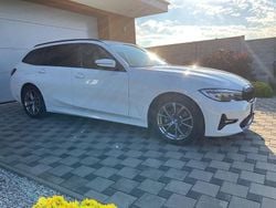 Weiß Gebraucht 2019 BMW 320 Sport Line Kombi | 21.500 €